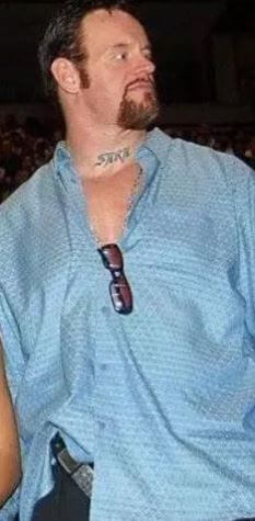 Picture of Sara Calaway's name tattoo in her ex-husband, The Undertaker's neck.